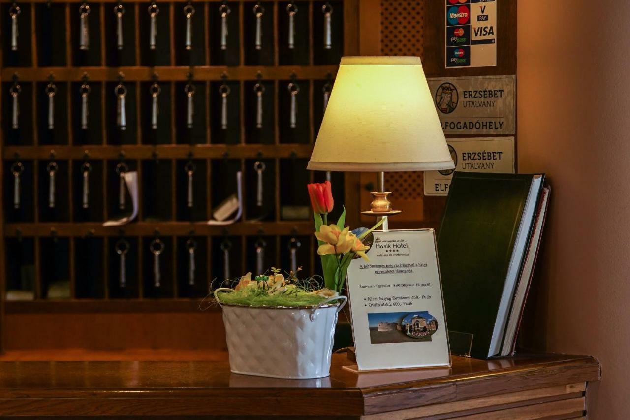 Hasik Hotel Magyarpolány エクステリア 写真